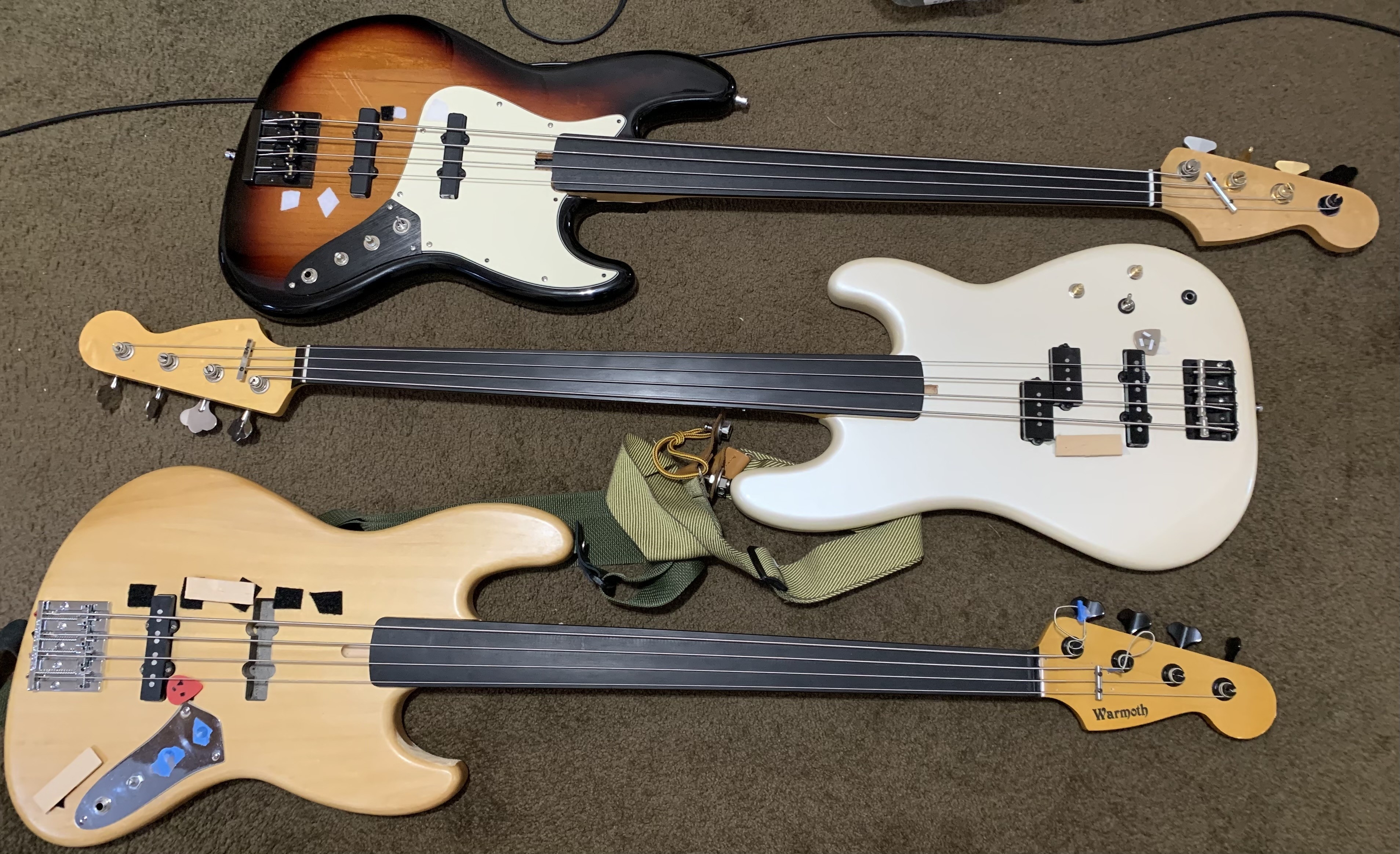 small-3x-fretless-IMG_0351.jpeg
