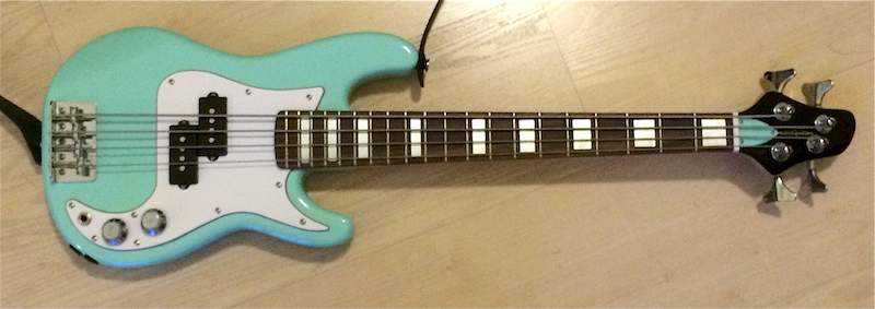 Small P-bass done 800.jpg
