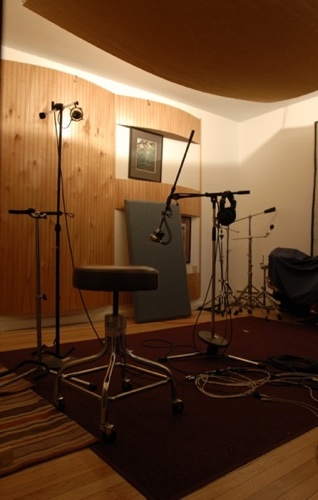 small_room500.jpg