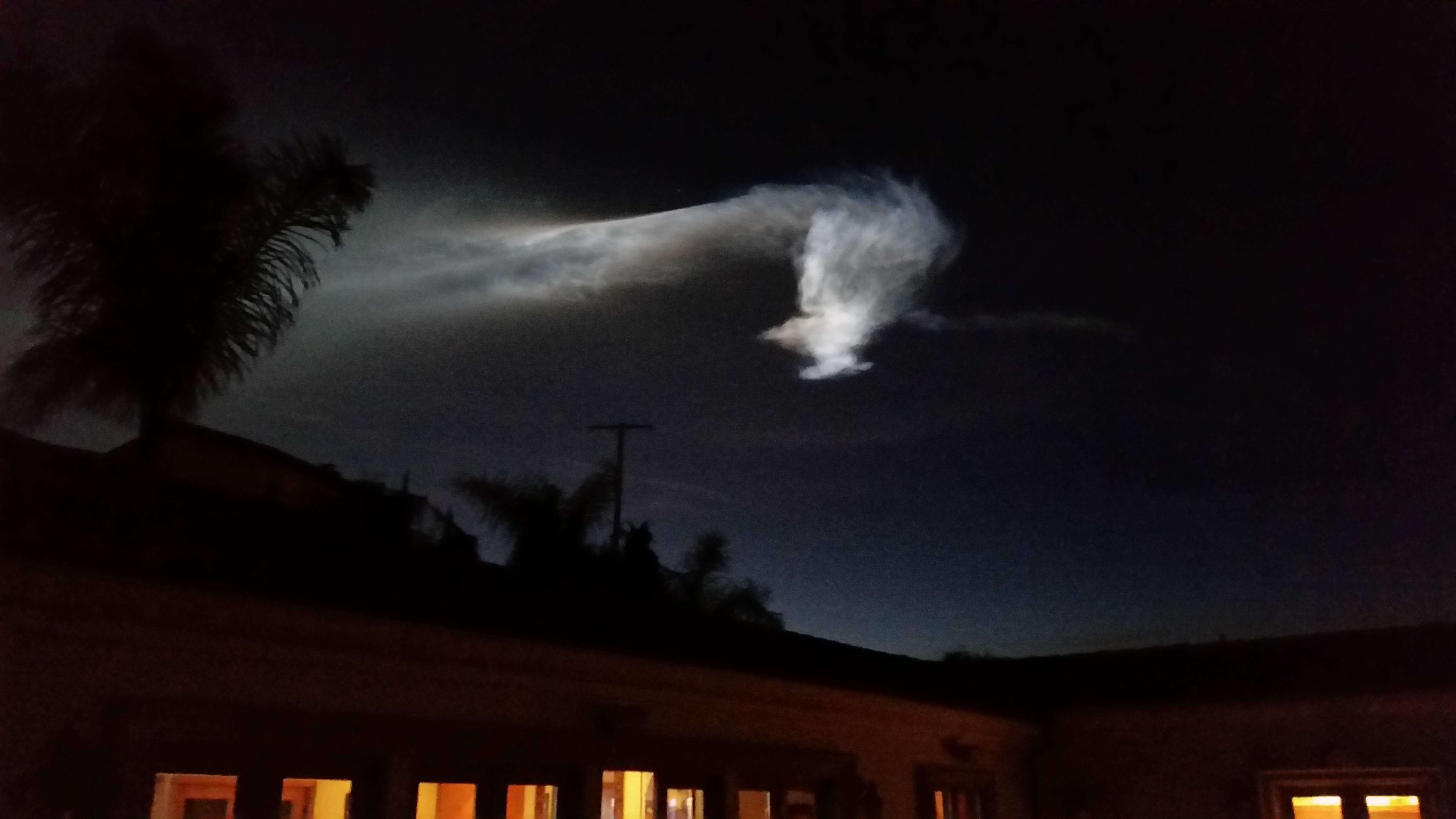 SPACE X LAUNCH.jpg