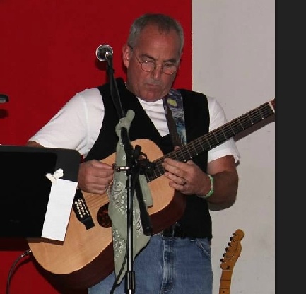 spark on blues 12 string.jpg