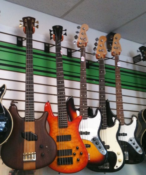 spector_and_fender_basses.jpg