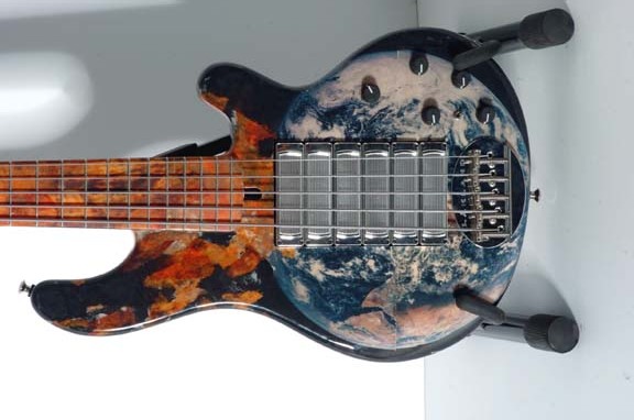 spinal_tap_bass_1.jpg