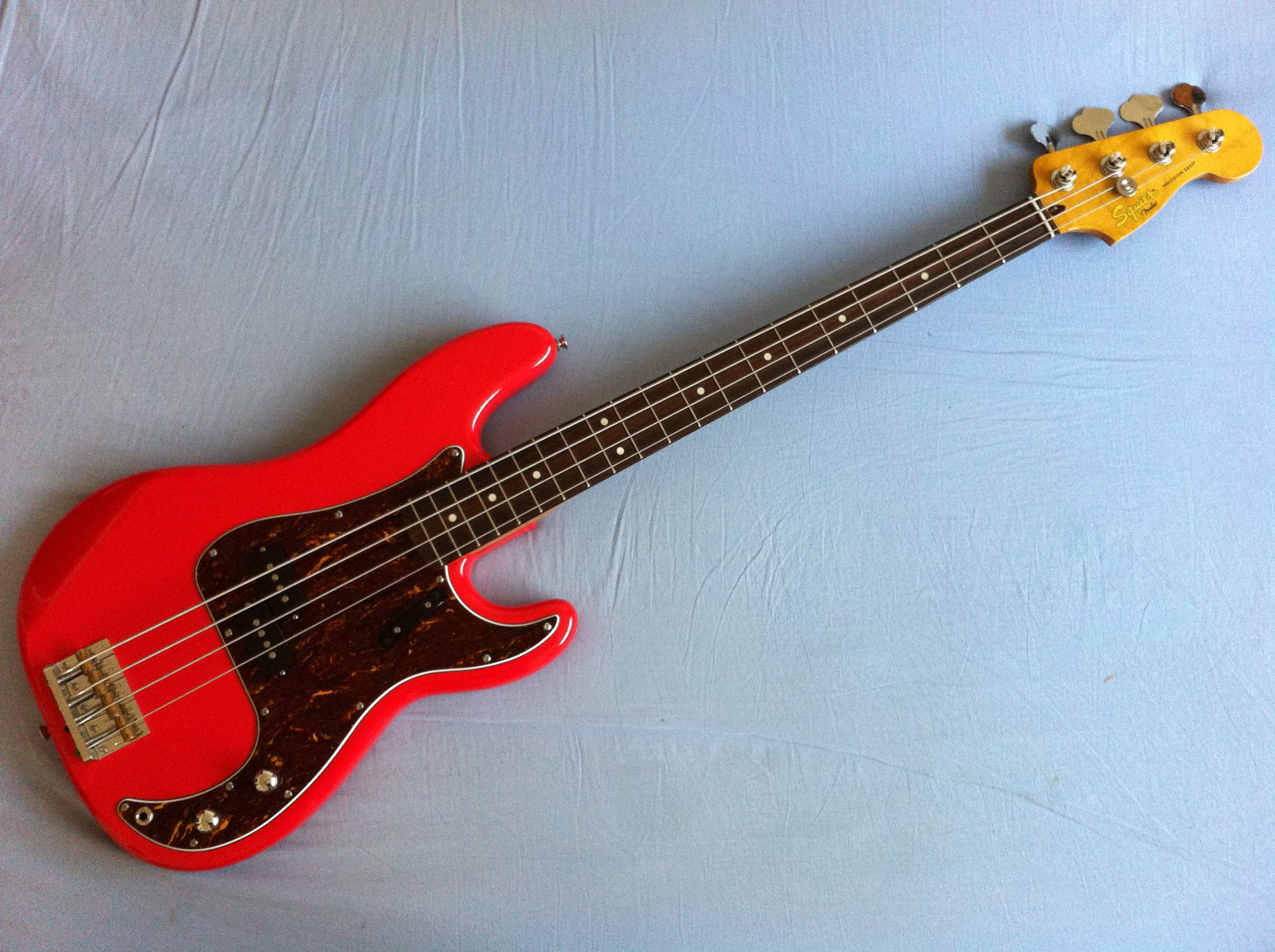squier-classic-vibe-precision.jpg