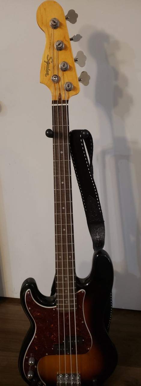 Squier CV 60s 2.jpg