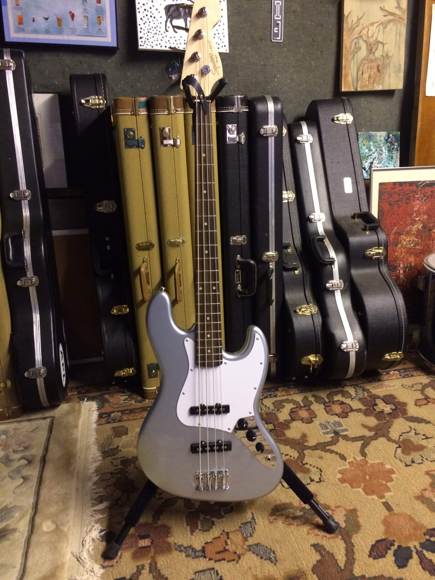Squier Jazz.jpg