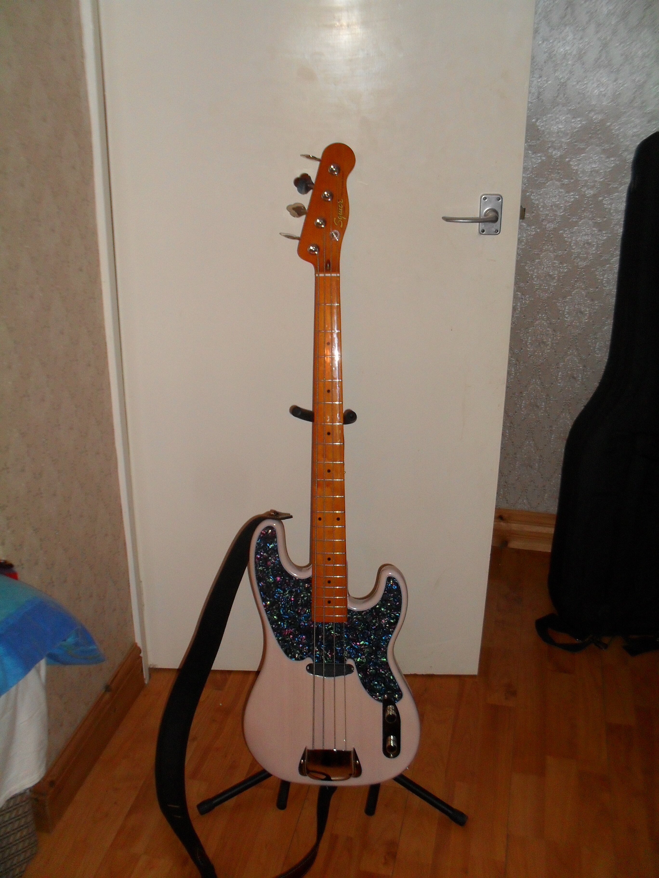 Squier.JPG