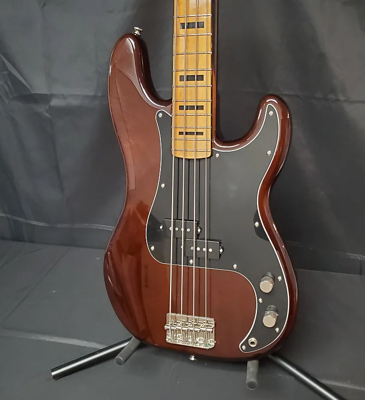 squier.jpg
