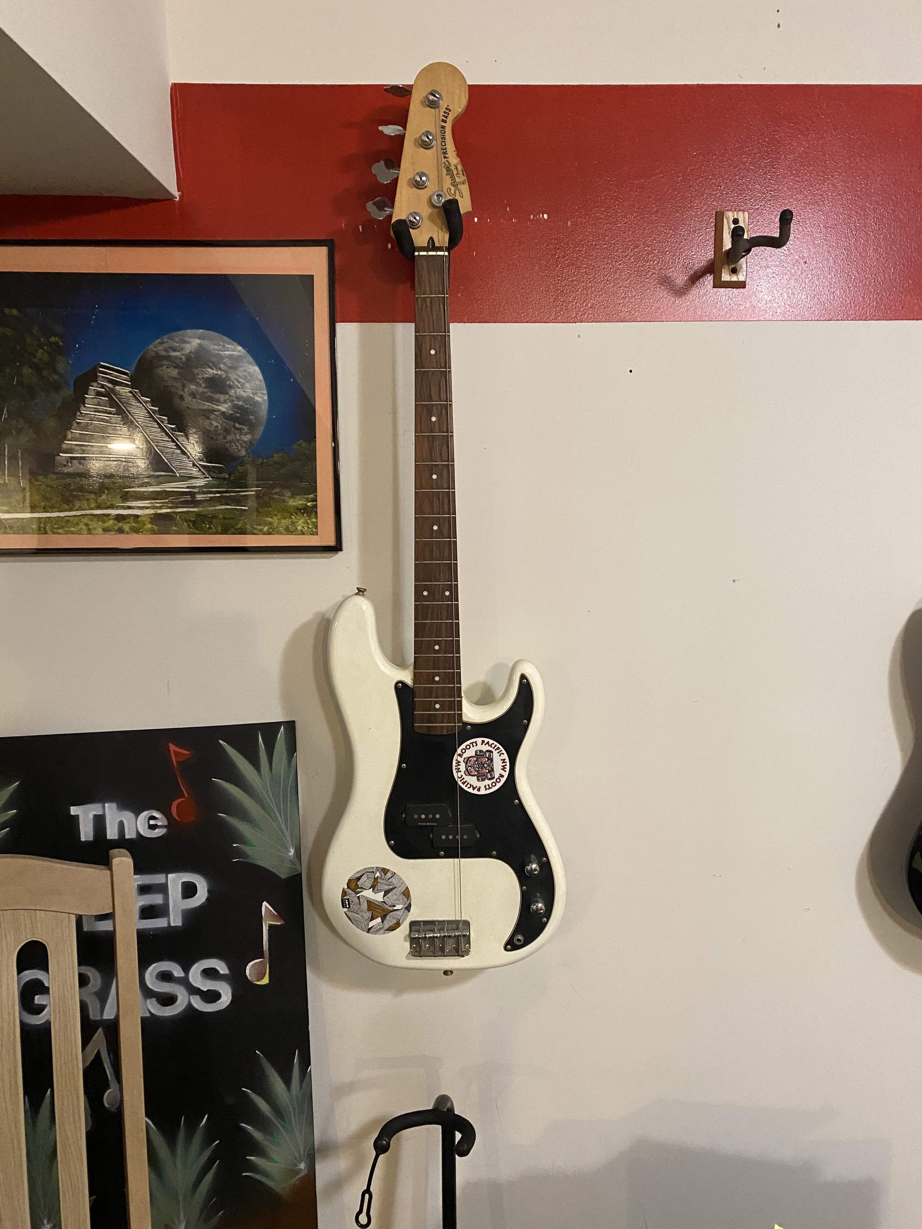 Squier P bass.JPG