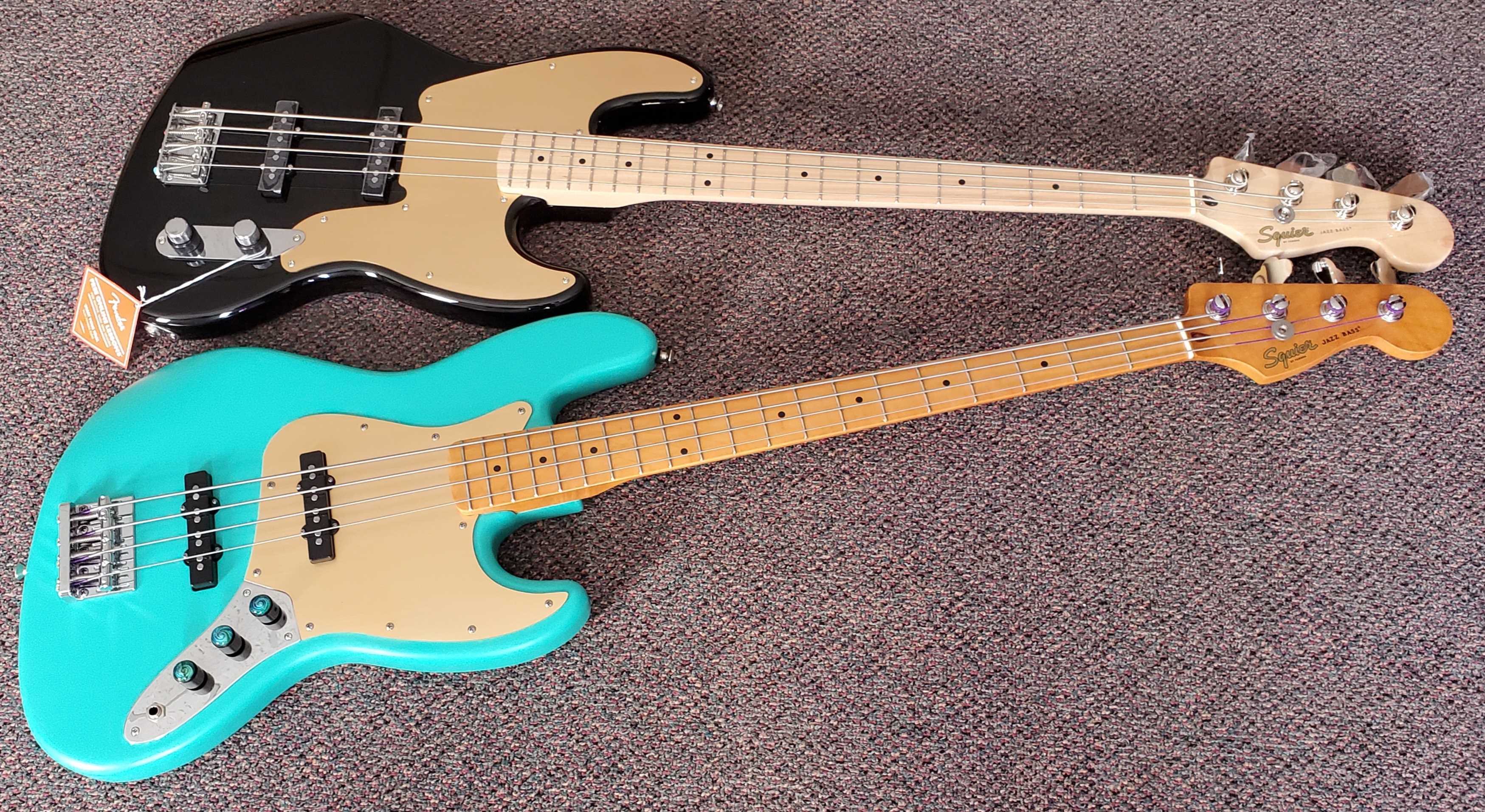 Squier Paranormal '54 Jazz-4.jpg