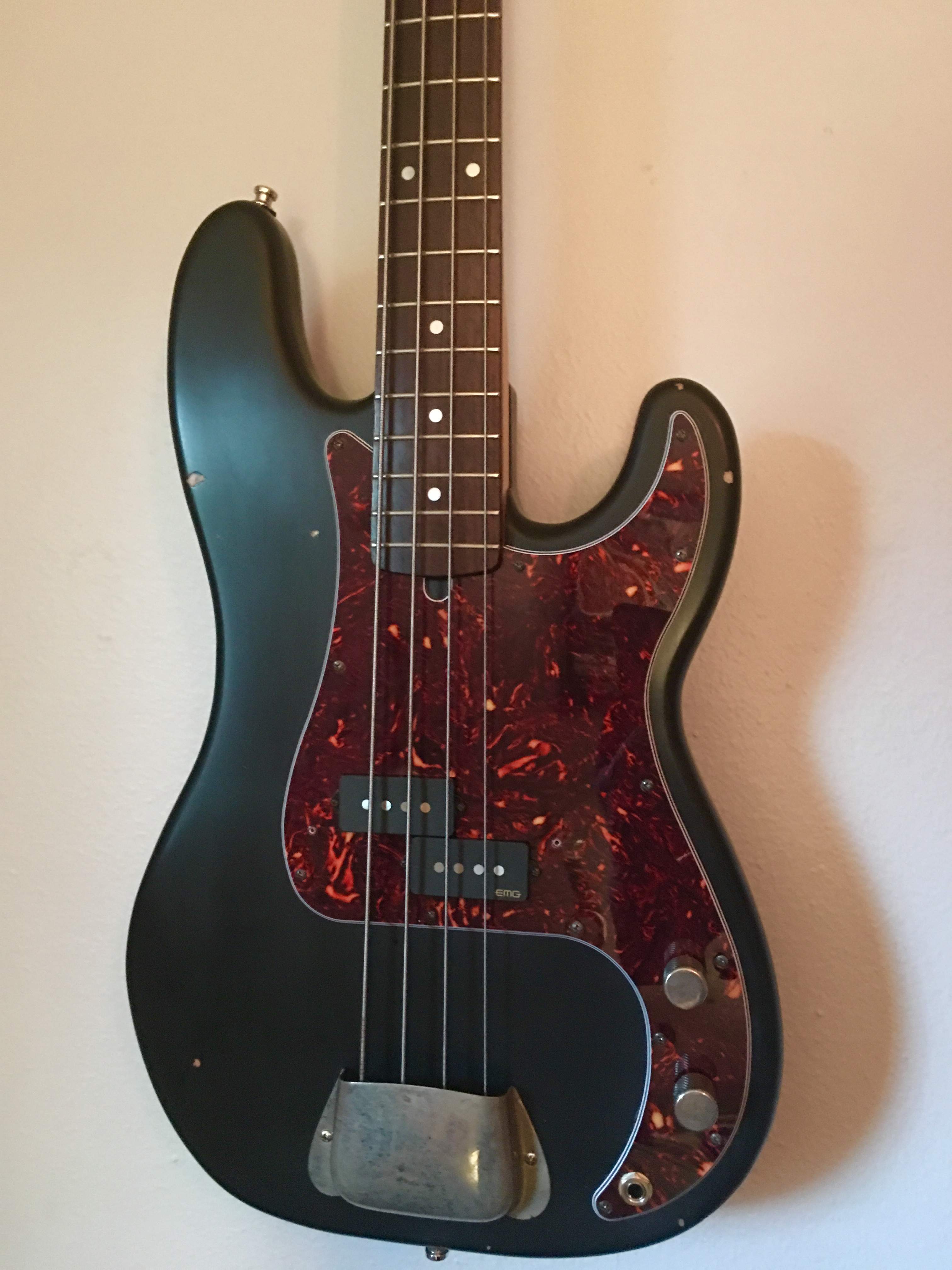 Squier Pbass 2019.JPG