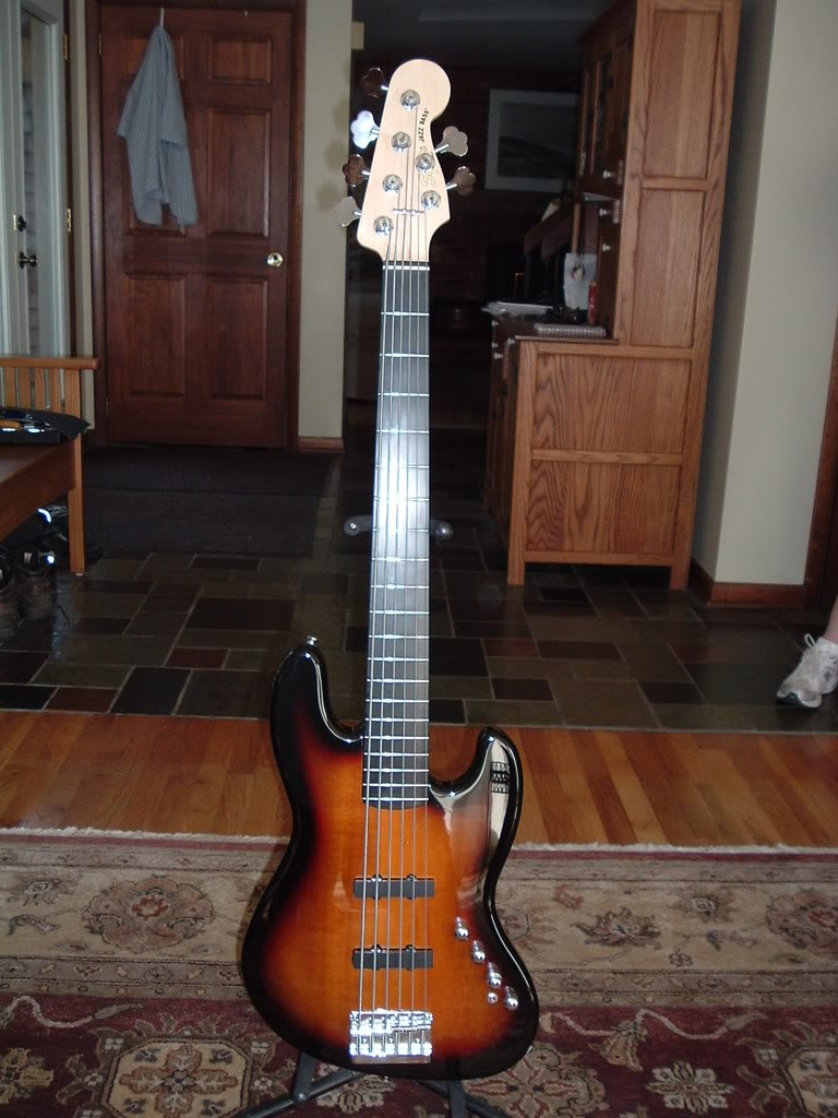 Squier001.jpg