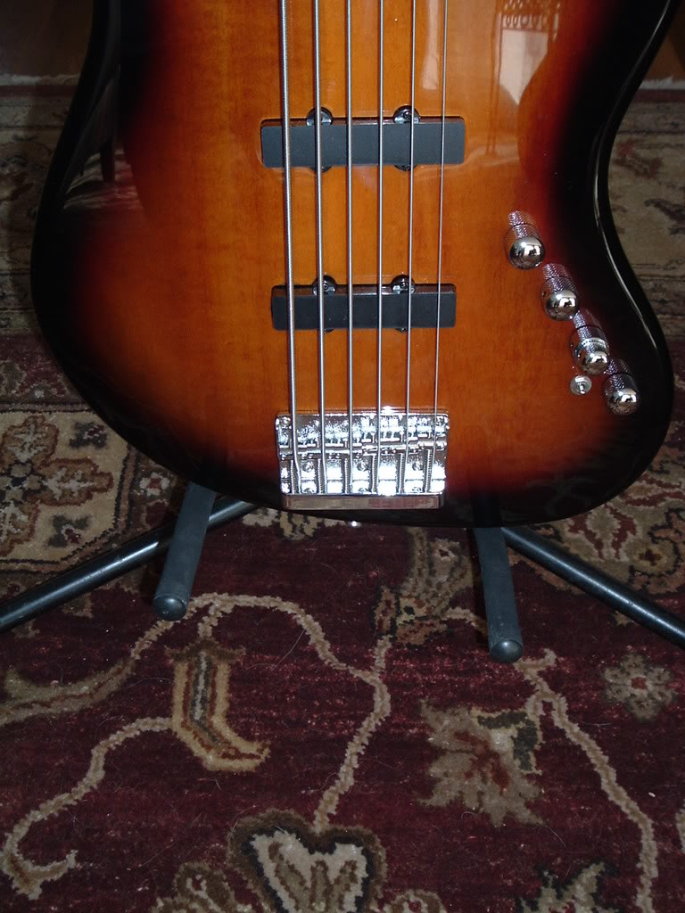 Squier003.jpg