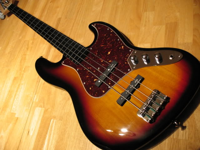 Squier005.jpg