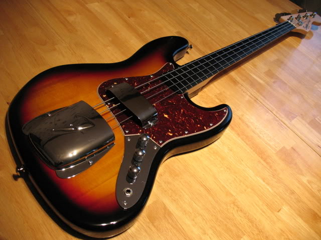Squier016.jpg