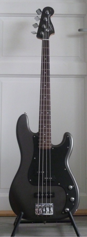 squier3_zpsb2f6b1a0.jpg