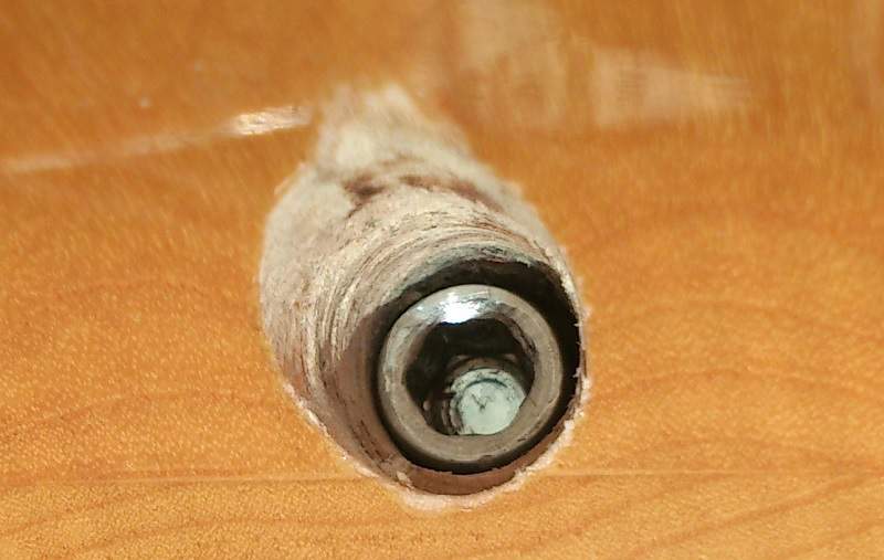 squier_hole.jpg