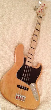 Squier_jazz4_Adjusted_sm.webp
