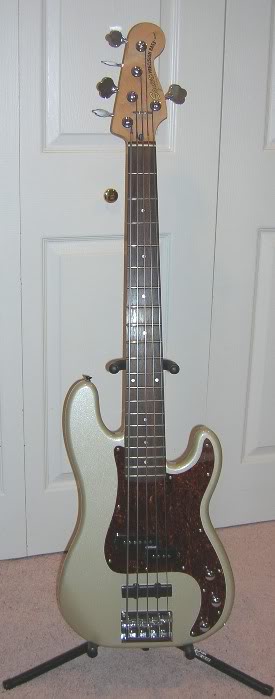 Squier_P-Special-5_updated.jpg
