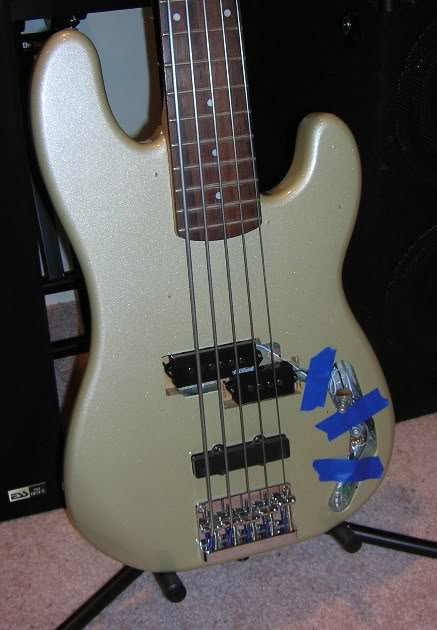 Squier_pickups-wired-and-strings-installed.jpg