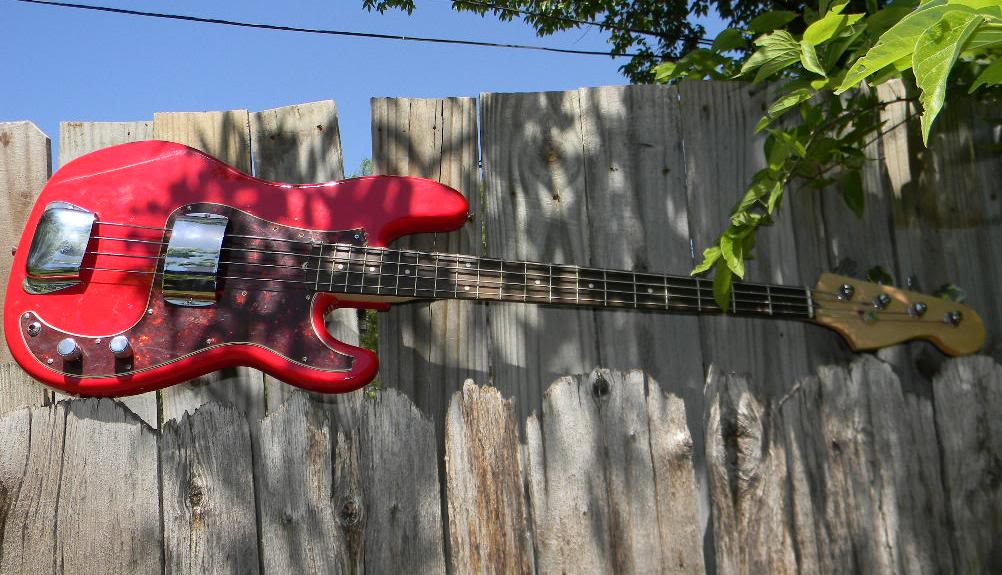squierbass016.jpg