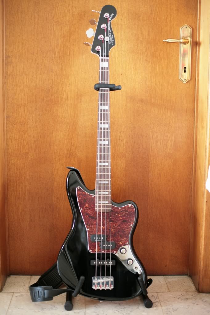 SquierVMJaguar110428rs.jpg