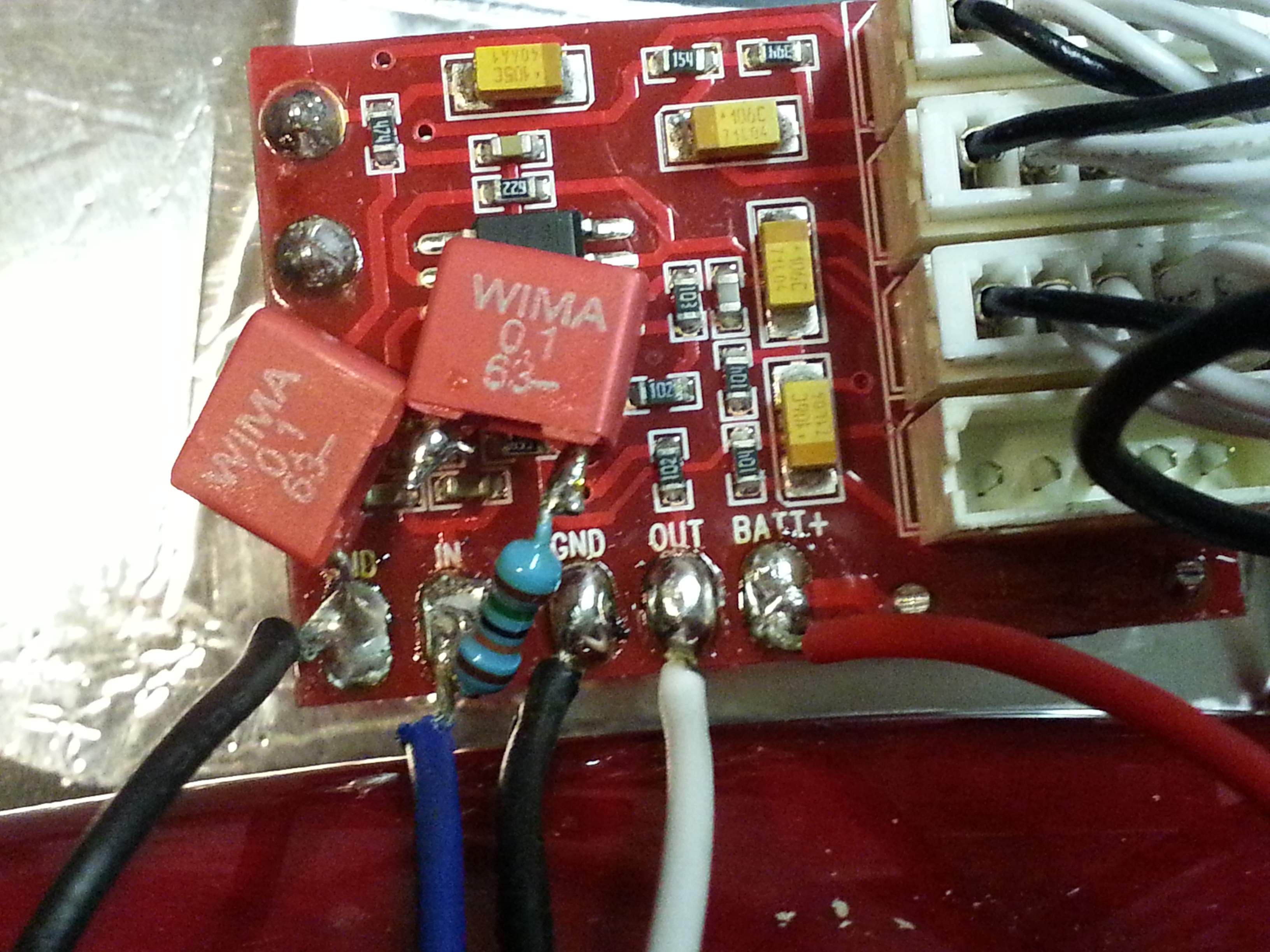 Squire preamp HF roll-off mod 03.jpg