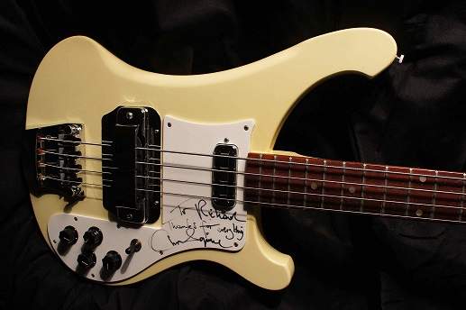 squire' s bass.jpg