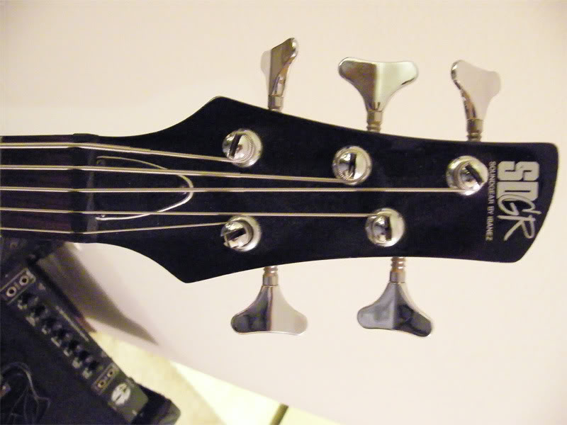 SR305-headstock.jpg