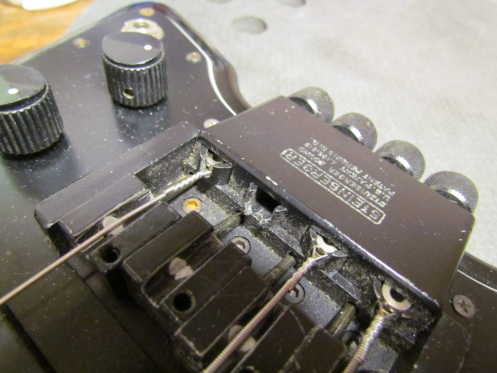 Steinberger XP-2 Bridge I.jpg