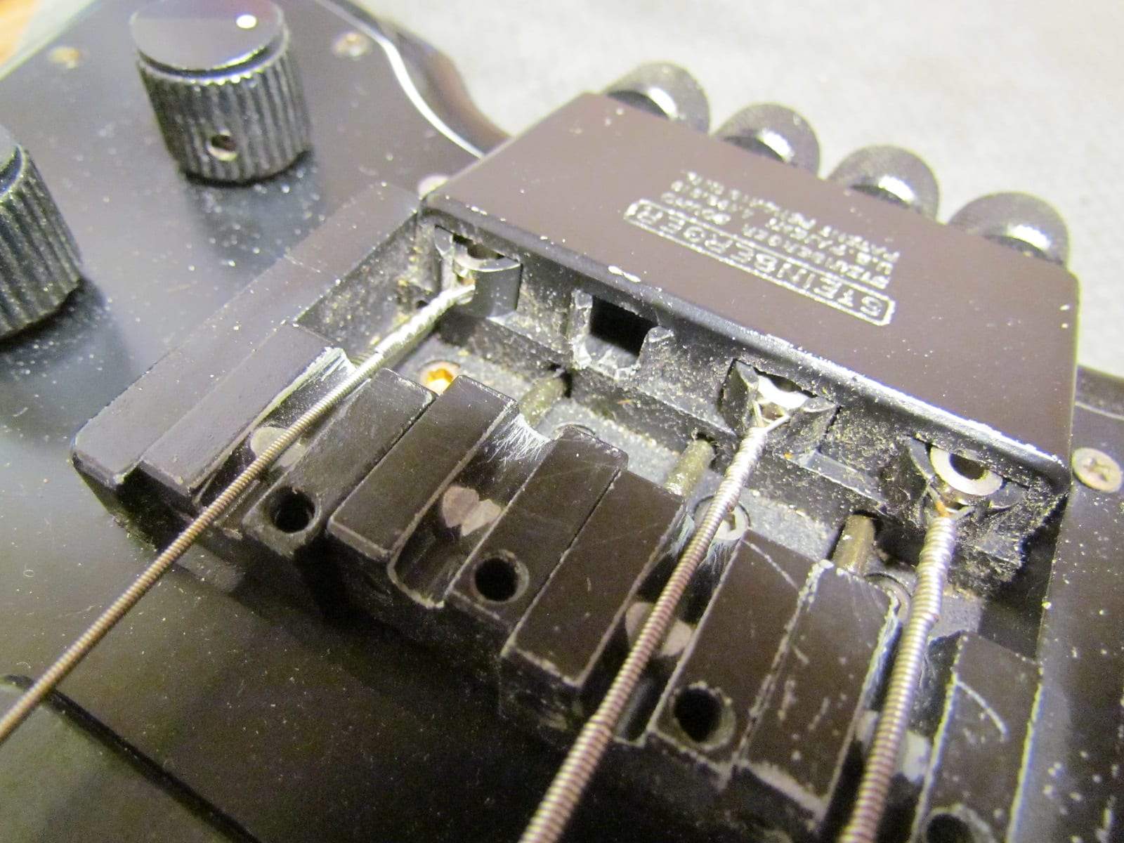Steinberger XP-2 Bridge II.jpg