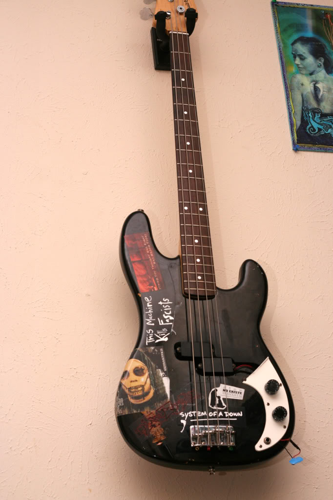 stickerbass.jpg