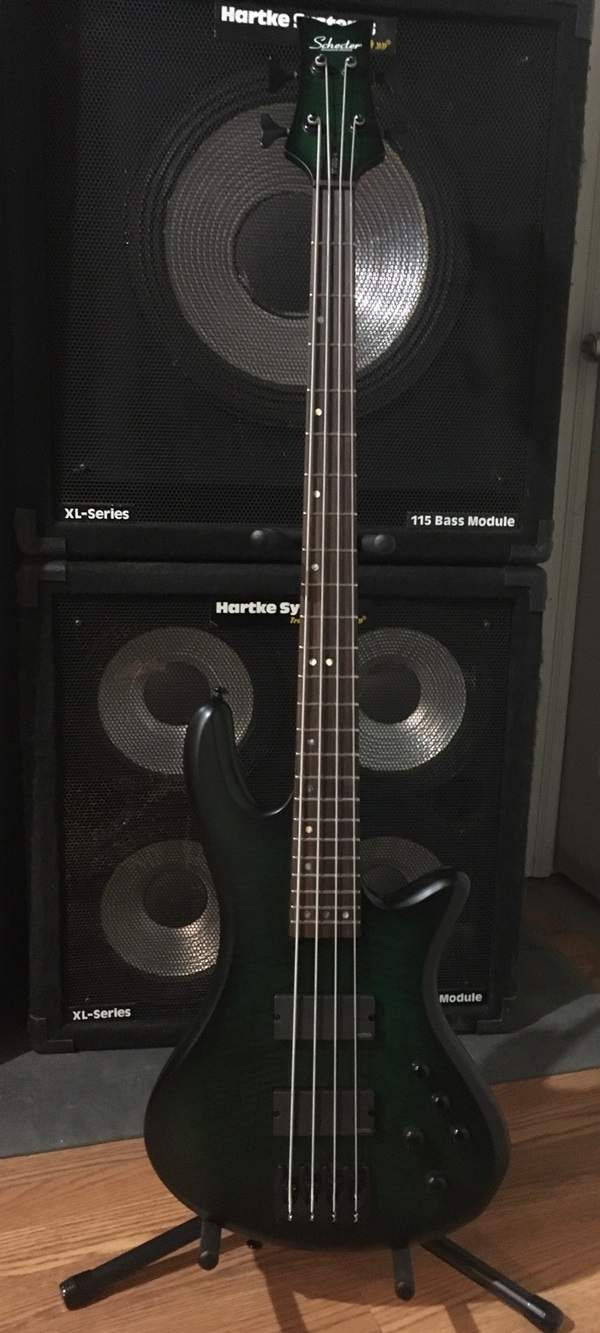 stilletto studio 4 Amp.jpg
