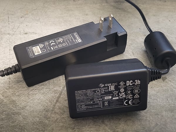 Stomp_Power_Supplies.jpg