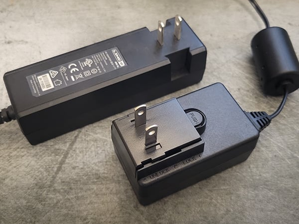Stomp_Power_Supplies_2.jpg