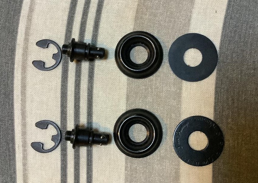 Strapends.jpg