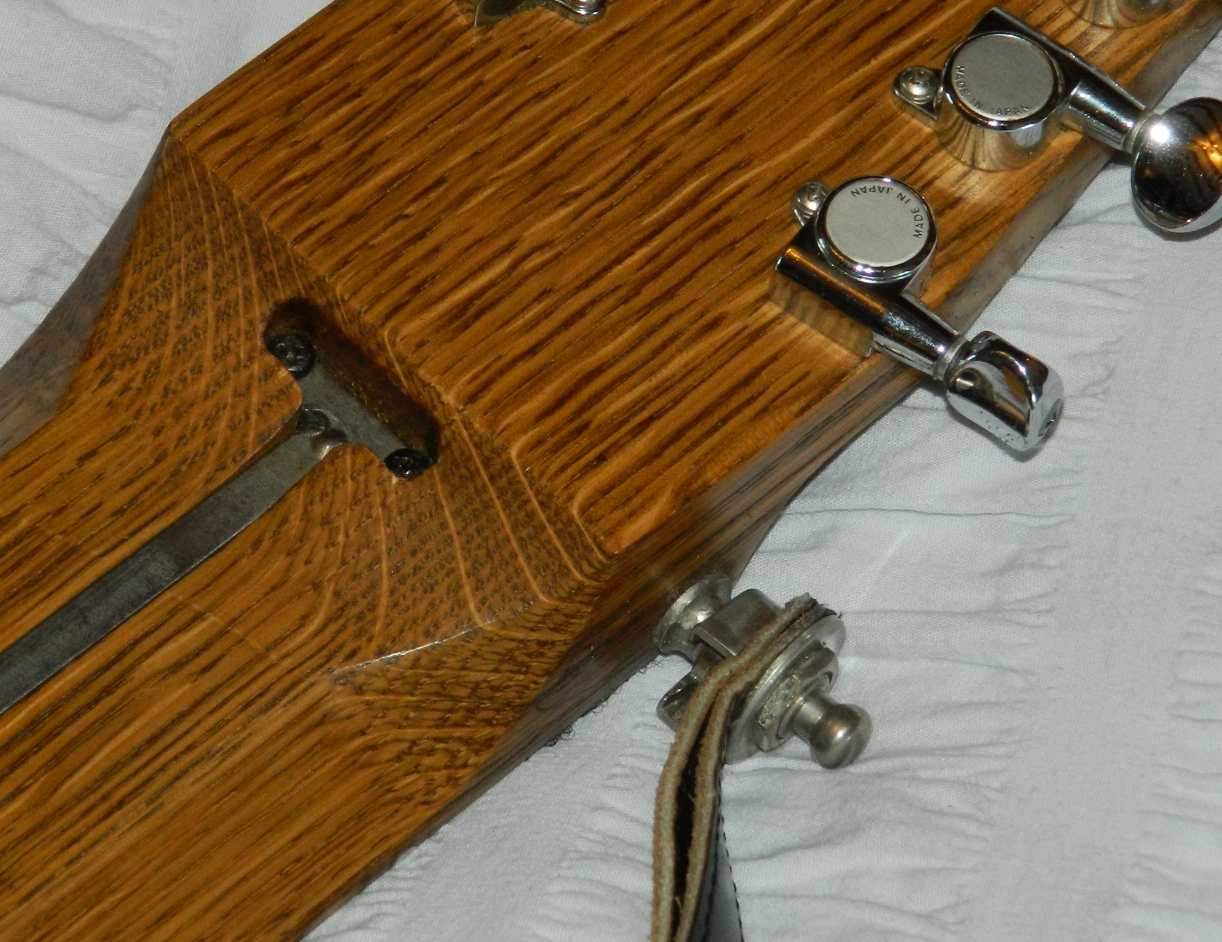 StrapLockCloseUp.jpg