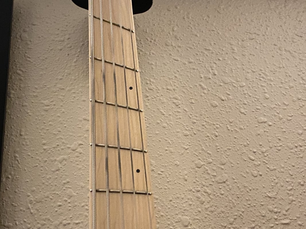 Strings-Gooy.jpg
