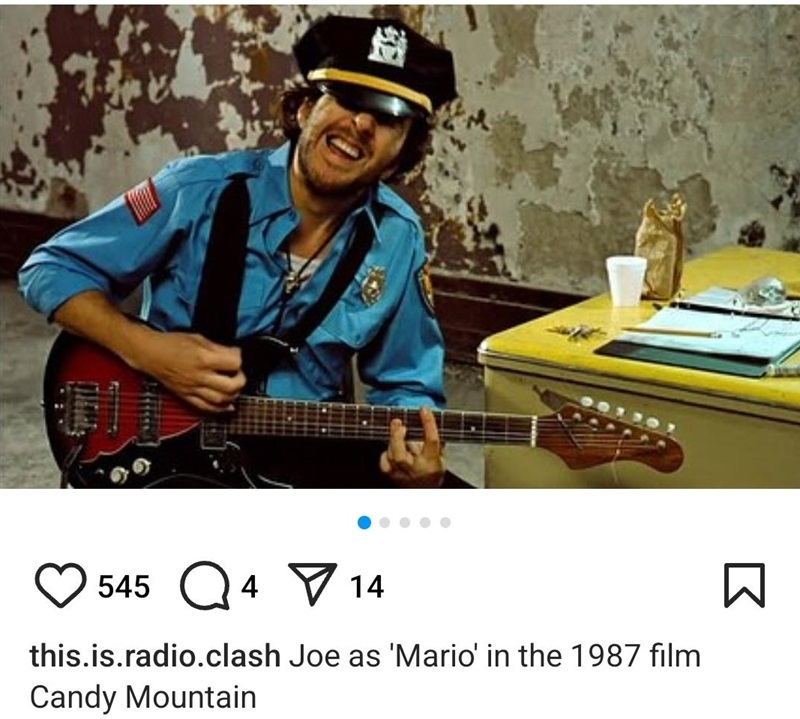 Strummer.jpg