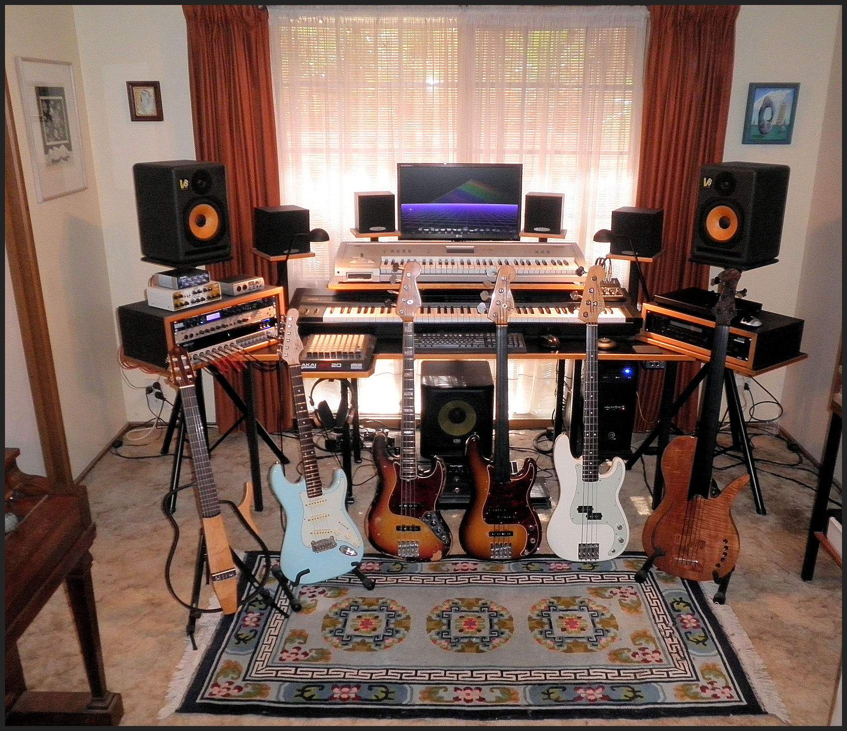 STUDIO 1.jpg