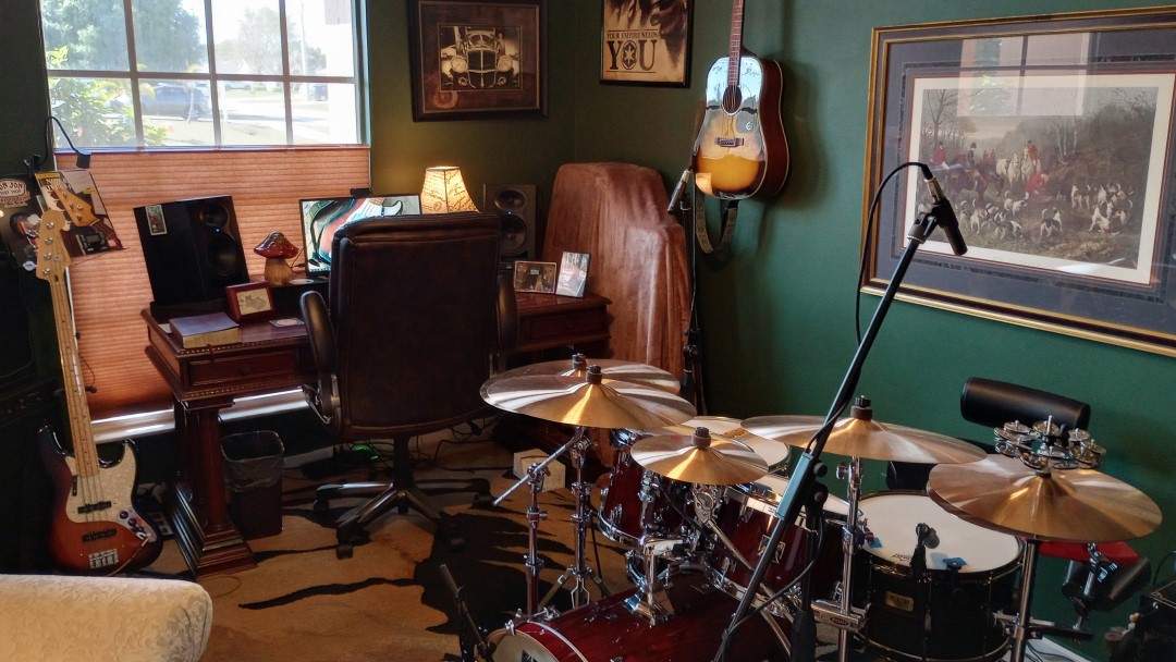Studio03.jpg