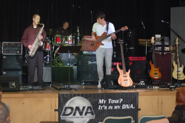 SummerNamm2011025.jpg