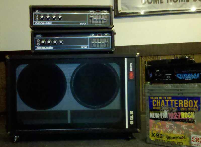 Sunn215BRollingintoGig.jpg
