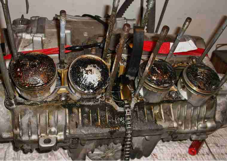 Suzuki850-motor.jpg