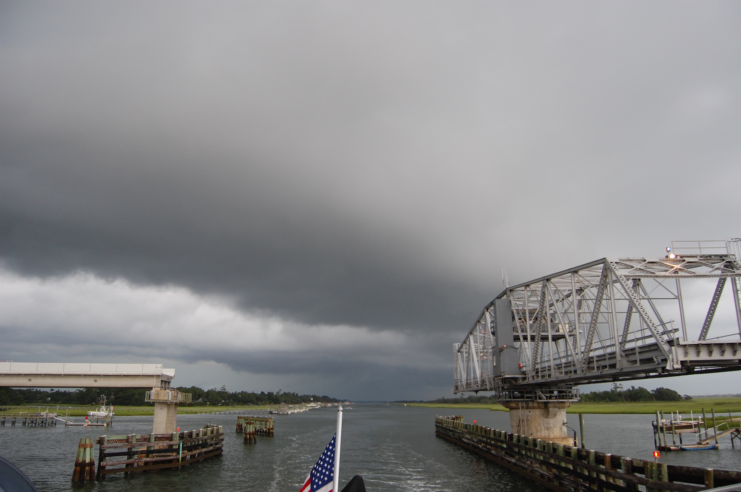 swingbridgestormysky2010.JPG