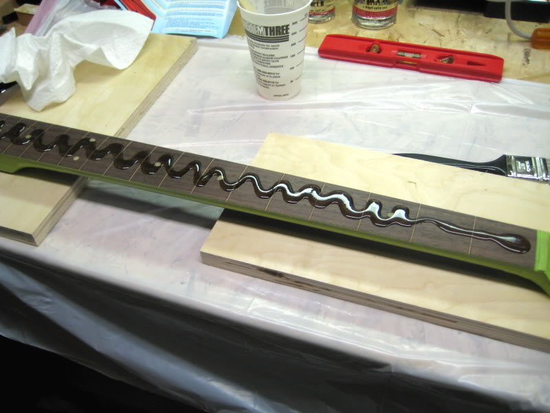 sx-spj62_fretless_conversion_applyi.jpg