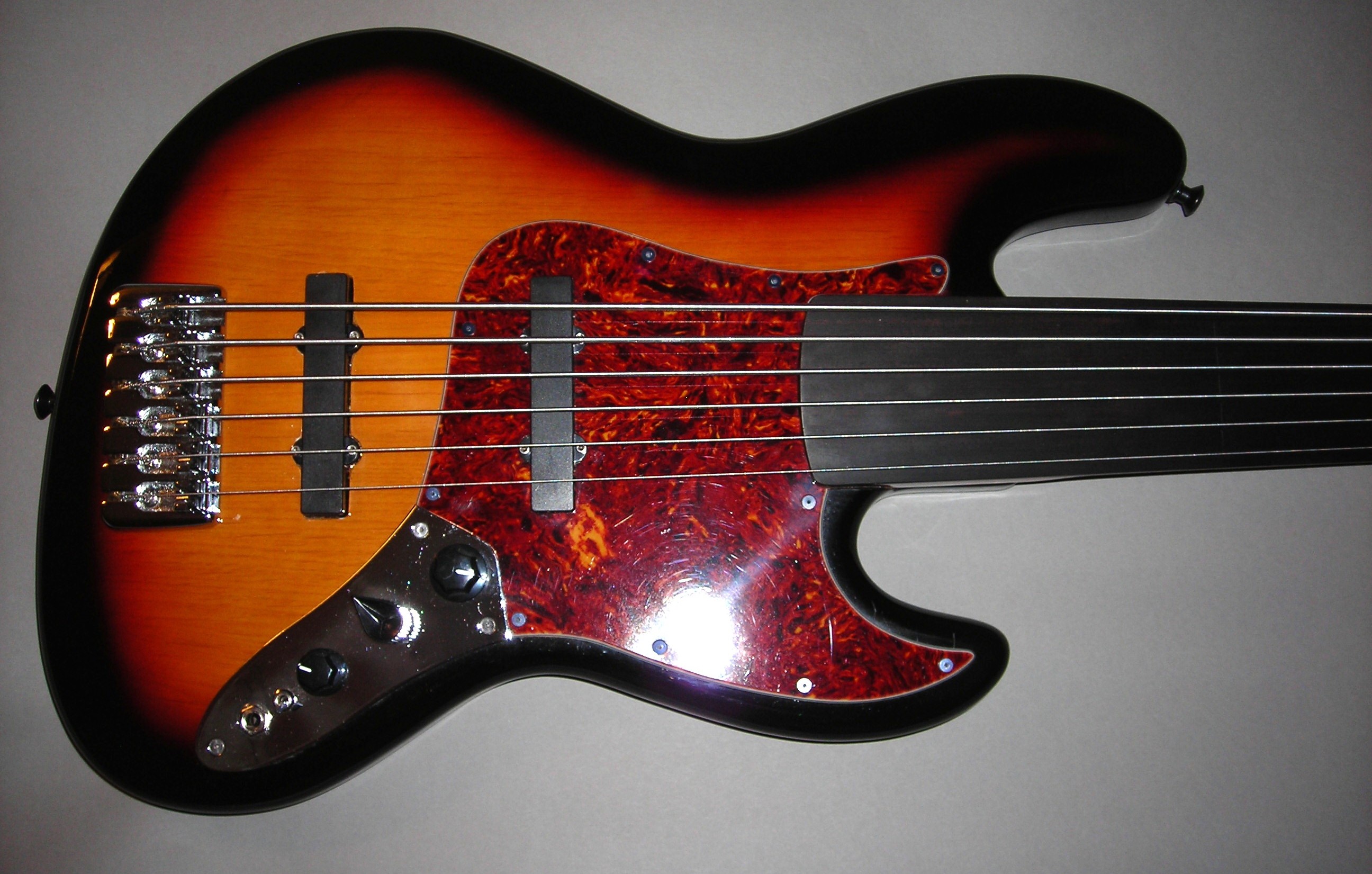 SX6Body.jpg