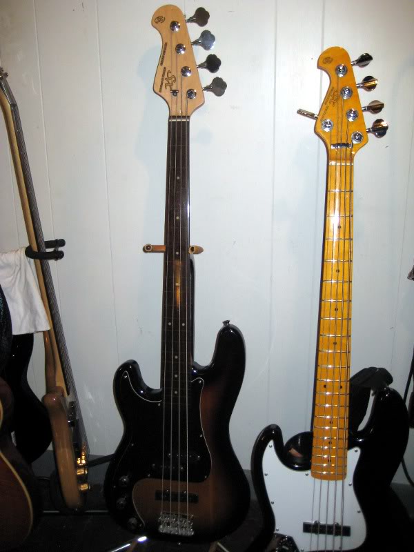 sxpj62_last_coat_in_rack.jpg