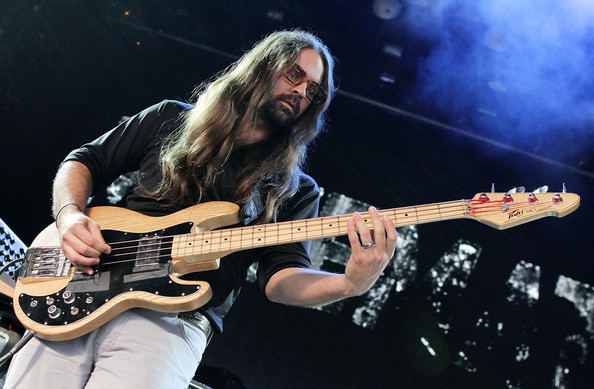 T40-RoyMitchellCardenas-MUTEMATH.jpg