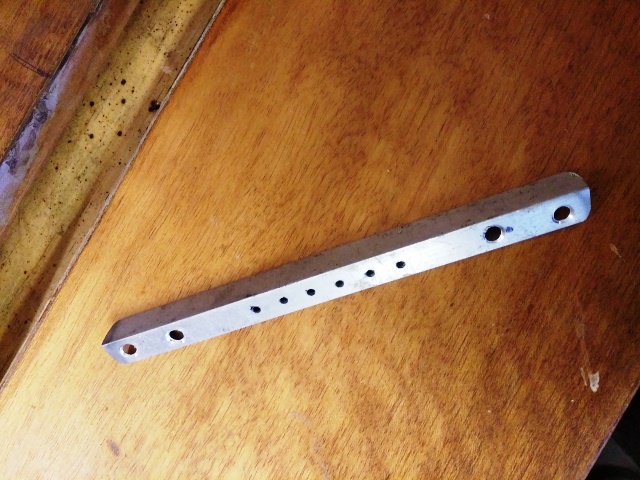 tailpiece_zpsxobsrgpz.jpg